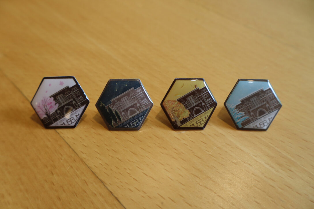 「博物館特論Ⅲ　ミュージアムピンバッジ」の商品イメージ