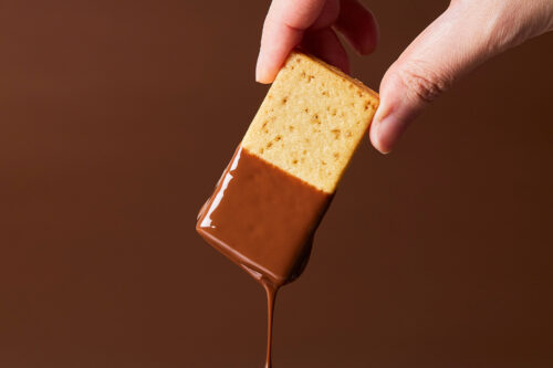 「開拓の詩 三枚重ねチョコがけクッキー」のコンテンツイメージ画像